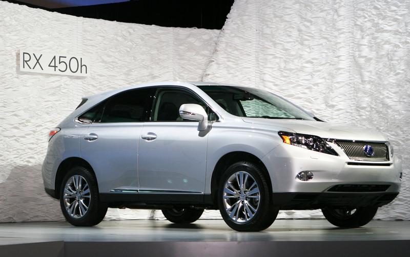 Illustration for article titled 2010 Lexus RX 350 and RX 450h Push Bland to New Heights